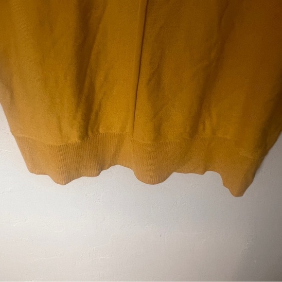 Marled sweater mustard lightweight sweater size medium - Picture 3 of 6